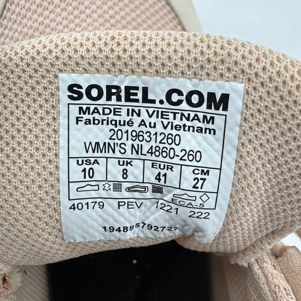 Sorel step out